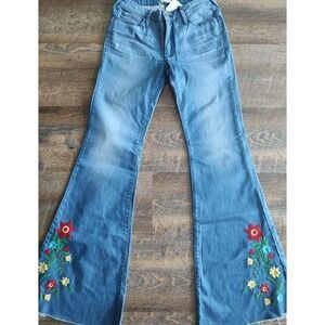 Pylo Size 27 Inseam 32 Embroidered Flare Jeans Denim Hippie Boho Medium Wash NWT